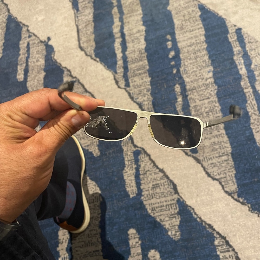 Sunglasses - Picture 6 of 7